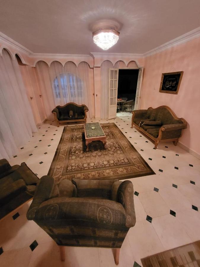 Hk Pyramids Guest House El El Cairo Exterior foto