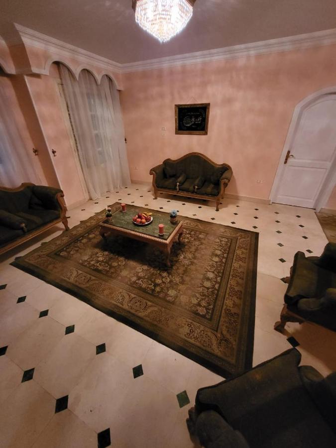 Hk Pyramids Guest House El El Cairo Exterior foto